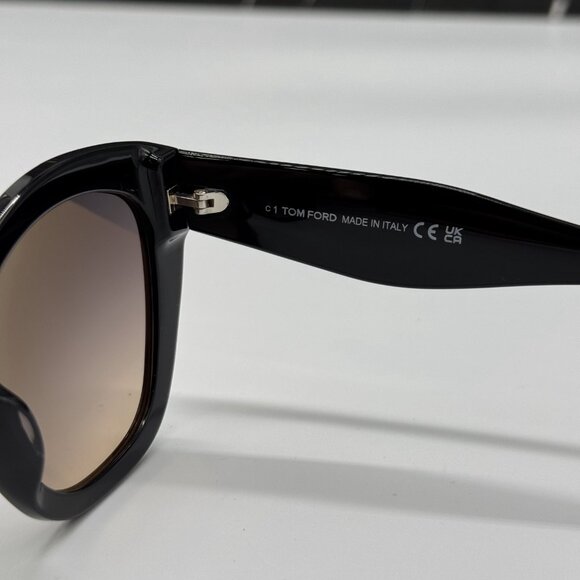 NEW TOM FORD TF940 01B WOMEN CAT EYE SUNGLASSES TOM FORD CARA FT0940/S - Picture 9 of 11